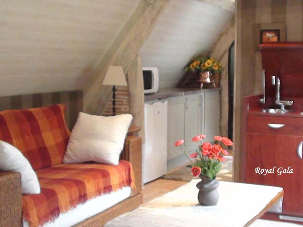Les Fermes De Florence Bien Etre Et Nature Les Champeaux Habitación foto